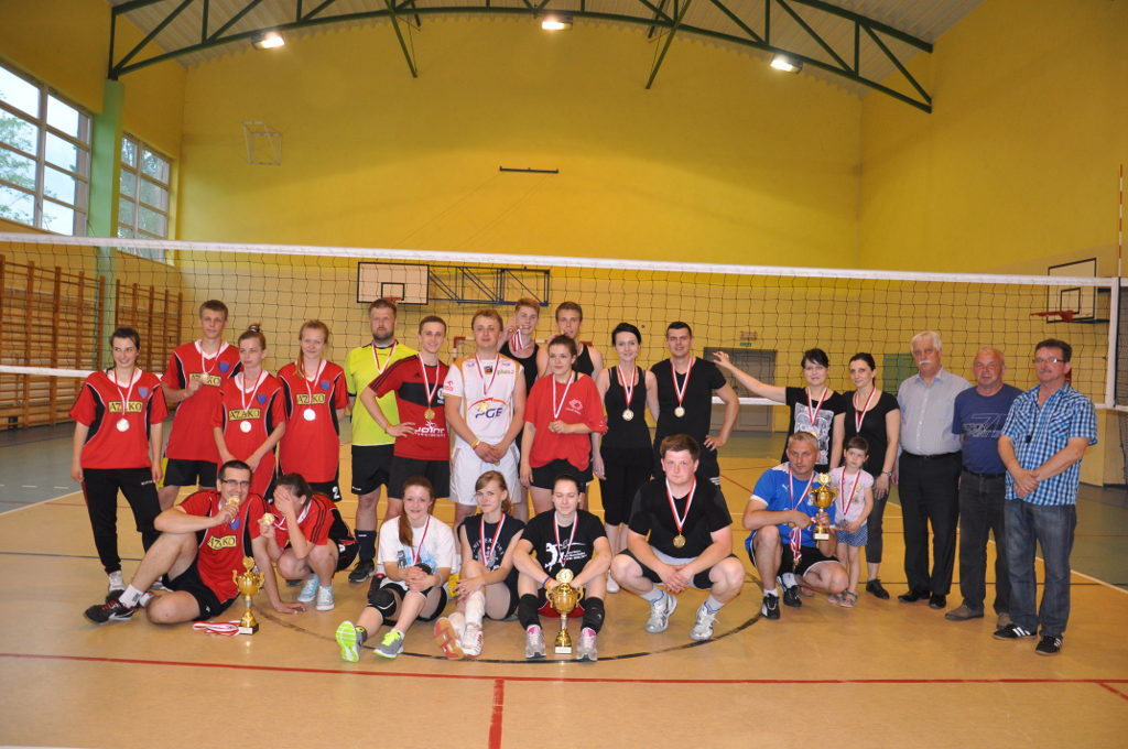 Volley Żelazny Opoczno Sport Team wygrywa ligę mieszaną W Białaczowie