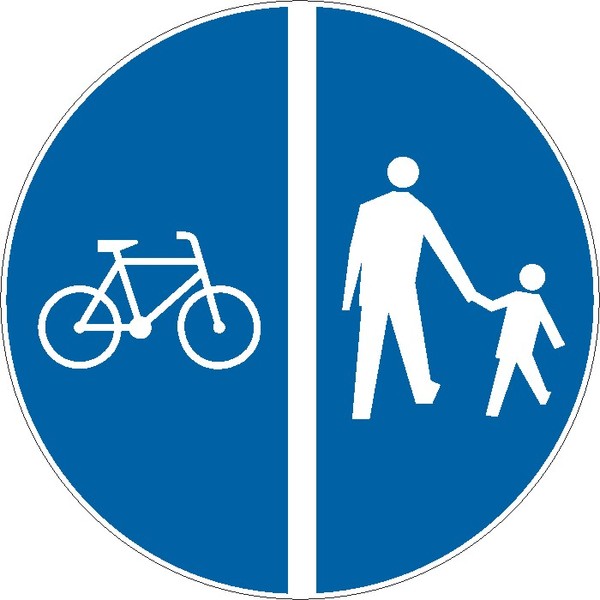 Znak pionowy C-13/C16 - wskazujący ruch rowerów lewą stroną drogi i ruch pieszych prawą stroną drogi