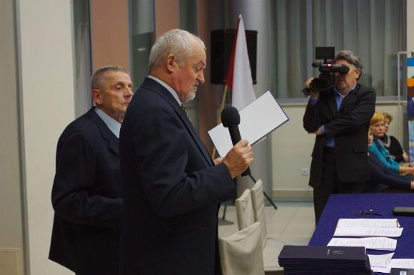 Wręczenie nominacji na radnego Rady Miejskiej w Opocznie