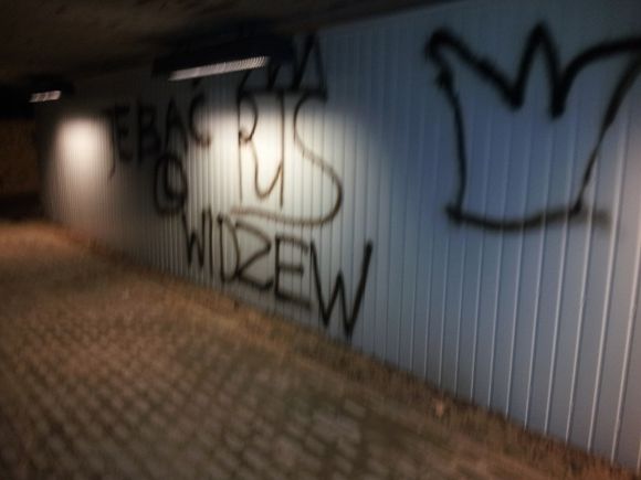 "Graffiti" w przejściu podziemnym na przystanku Opoczno Południe / fot. UM Opoczno