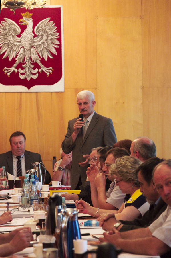 Stowarzyszenia powstały,  szkoły zlikwidowano