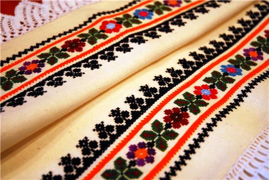 Nie tylko petanka... W kręgu haftów regionalnych / fot. Łódzki Dom Kultury