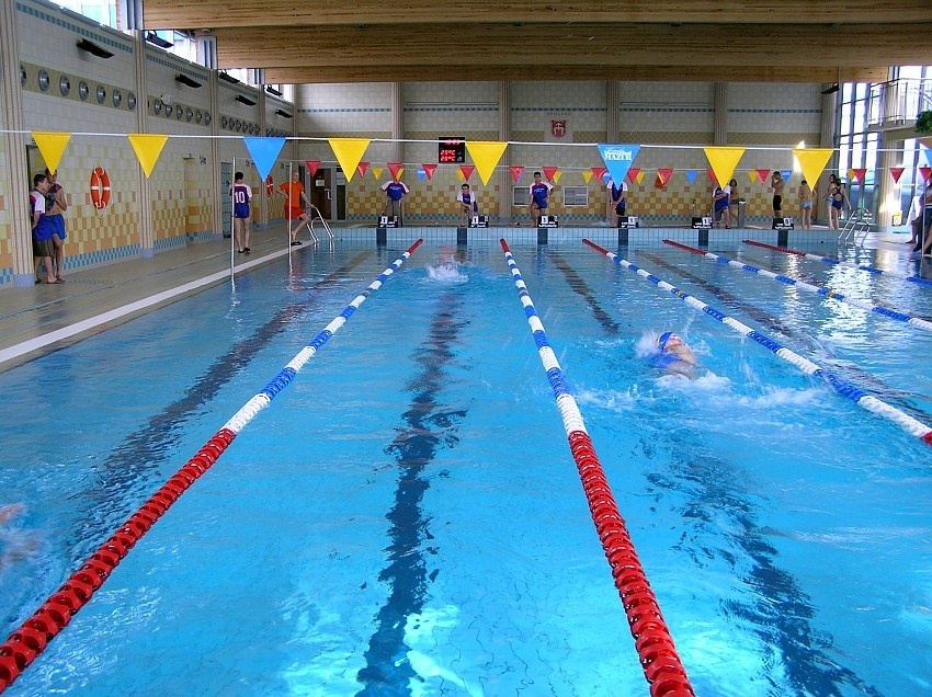 Otwarte Zawody Pływackie z okazji dziesięciolecia Opoczyńskiej Fali / fot.: UM Opoczno