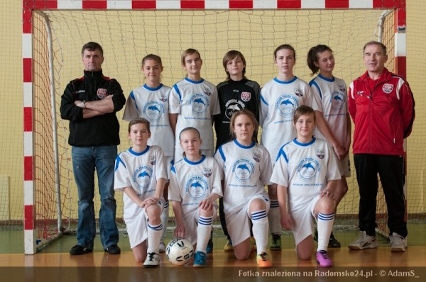 Dziewczęta z LZS Kaja na turnieju STAL CUP 2013 