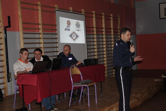 Bezpieczeństwo, to nasza wspólna sprawa - spotkanie w Drzewicy / fot. KPP Opoczno